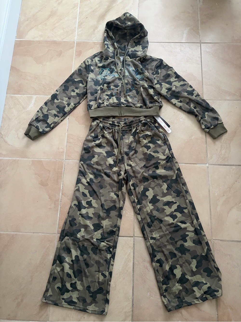 “Broken Angel” brand new camo rhinestones Sweatshirt & Wide Leg Bottoms Set